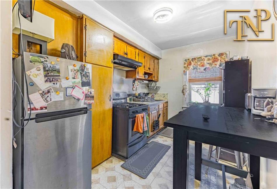262 Brooklyn Avenue, Brooklyn, New York 11213, 5 Bedrooms Bedrooms, ,Residential,For Sale,Brooklyn,487127