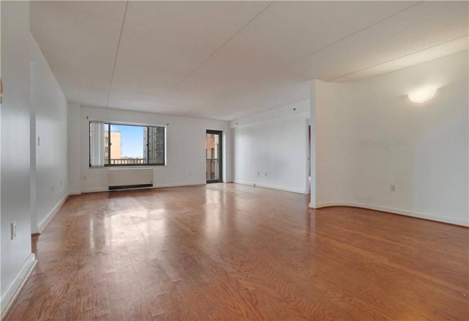 136 Beach 117th Street, Rockaway Park, New York 11694, 2 Bedrooms Bedrooms, ,Residential,For Sale,Beach 117th,487136