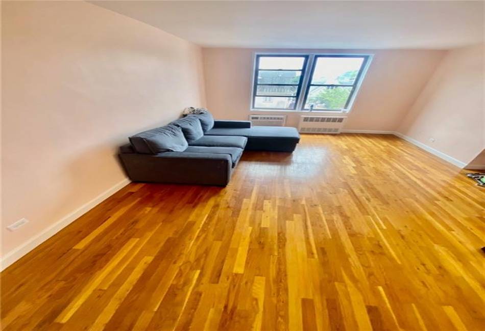 414 Elmwood Avenue, Brooklyn, New York 11230, 1 Bedroom Bedrooms, ,1 BathroomBathrooms,Residential,For Sale,Elmwood,487164