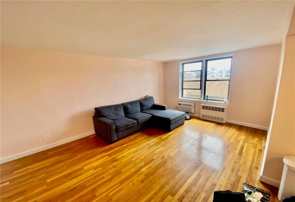 414 Elmwood Avenue, Brooklyn, New York 11230, 1 Bedroom Bedrooms, ,1 BathroomBathrooms,Residential,For Sale,Elmwood,487164