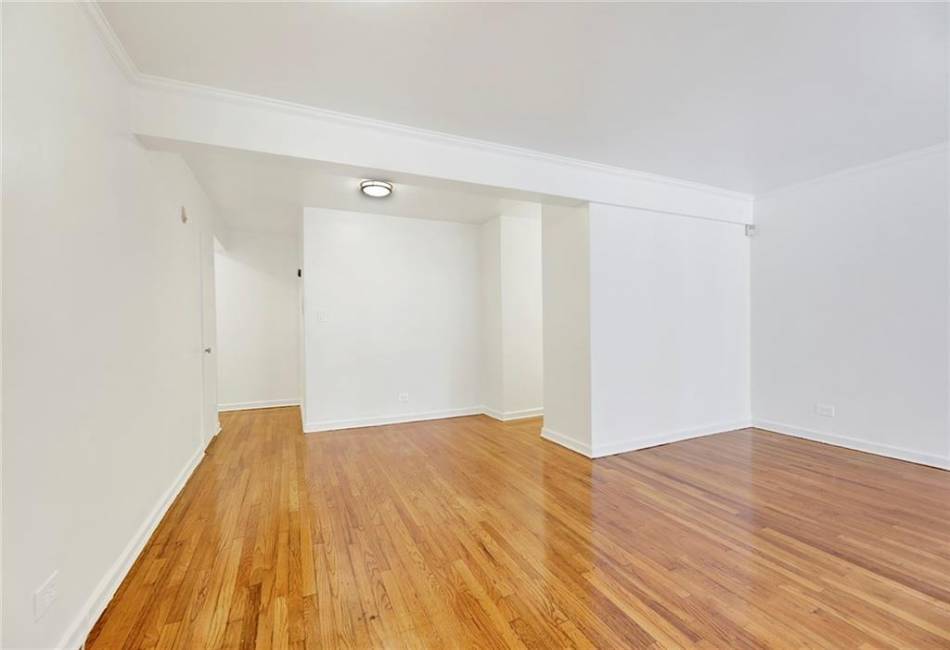 3510 Avenue H, Brooklyn, New York 11210, 2 Bedrooms Bedrooms, ,1 BathroomBathrooms,Residential,For Sale,Avenue H,487168