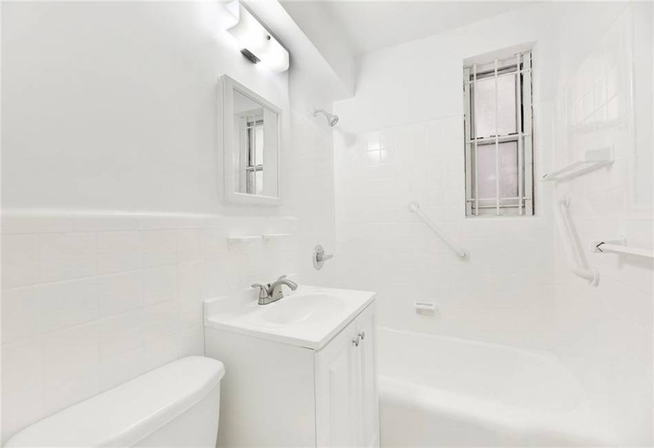 3510 Avenue H, Brooklyn, New York 11210, 2 Bedrooms Bedrooms, ,1 BathroomBathrooms,Residential,For Sale,Avenue H,487168