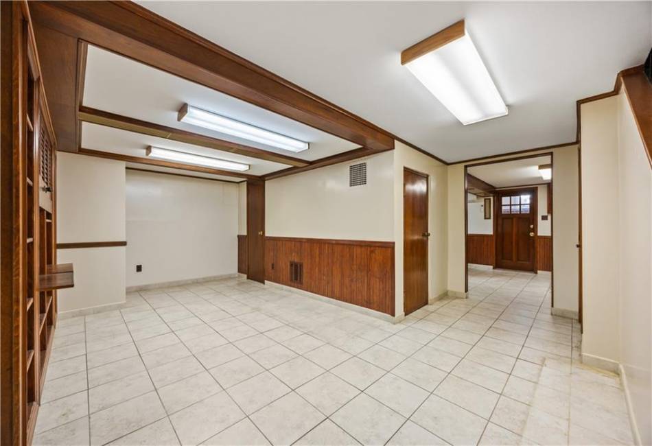 130 Bay 14th Street, Brooklyn, New York 11214, 6 Bedrooms Bedrooms, ,4 BathroomsBathrooms,Residential,For Sale,Bay 14th,487169