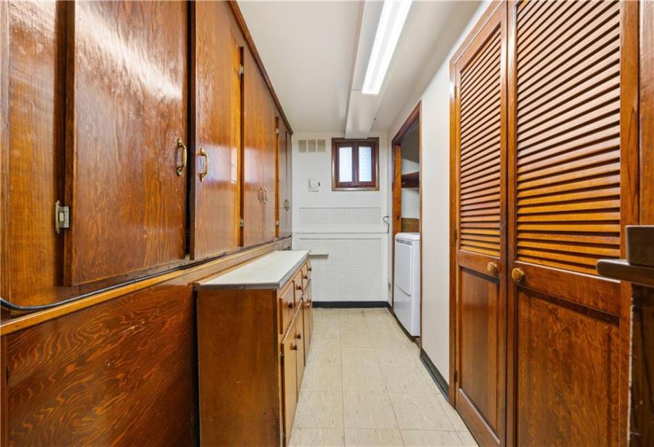 130 Bay 14th Street, Brooklyn, New York 11214, 6 Bedrooms Bedrooms, ,4 BathroomsBathrooms,Residential,For Sale,Bay 14th,487169