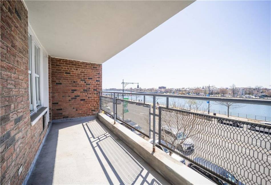 1625 Emmons Avenue, Brooklyn, New York 11235, 1 Bedroom Bedrooms, ,1 BathroomBathrooms,Residential,For Sale,Emmons,487171