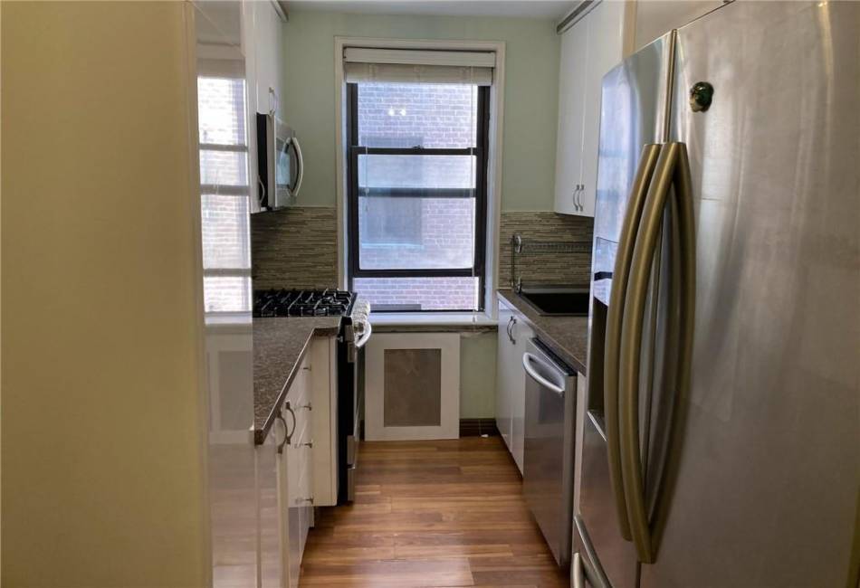 2465 Haring Street, Brooklyn, New York 11235, 2 Bedrooms Bedrooms, ,1 BathroomBathrooms,Residential,For Sale,Haring,487179