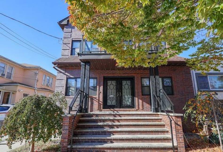 310 Bay 10th Street, Brooklyn, New York 11228, 7 Bedrooms Bedrooms, ,5 BathroomsBathrooms,Residential,For Sale,Bay 10th,487184