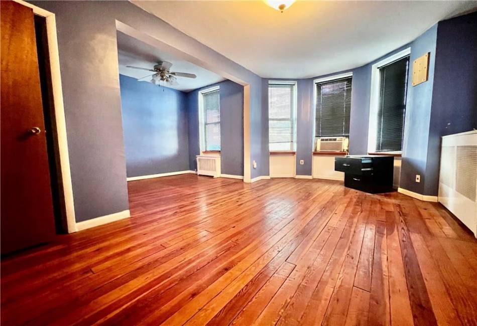 347 65th Street, Brooklyn, New York 11220, 7 Bedrooms Bedrooms, ,3 BathroomsBathrooms,Residential,For Sale,65th,487186