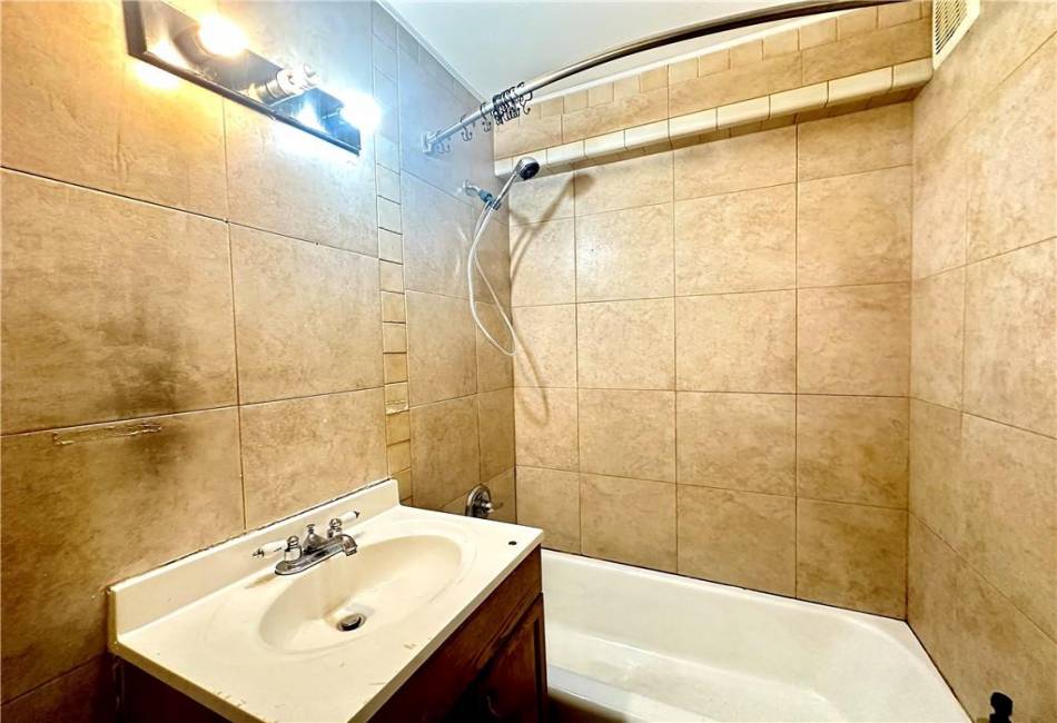 2330 Voorhies Avenue, Brooklyn, New York 11235, ,1 BathroomBathrooms,Residential,For Sale,Voorhies,487188