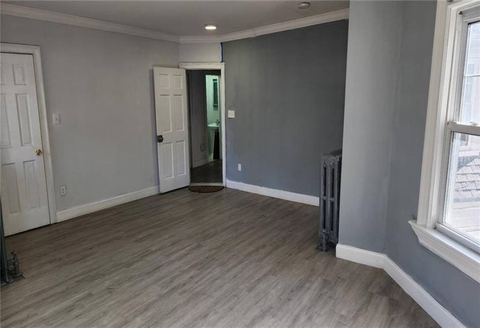 843 17th Street, Brooklyn, New York 11230, 2 Bedrooms Bedrooms, ,2 BathroomsBathrooms,Rental,For Sale,17th,487199