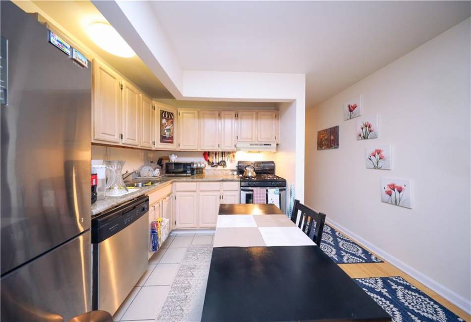 2546 Stillwell Avenue, Brooklyn, New York 11223, 2 Bedrooms Bedrooms, ,1 BathroomBathrooms,Residential,For Sale,Stillwell,487200