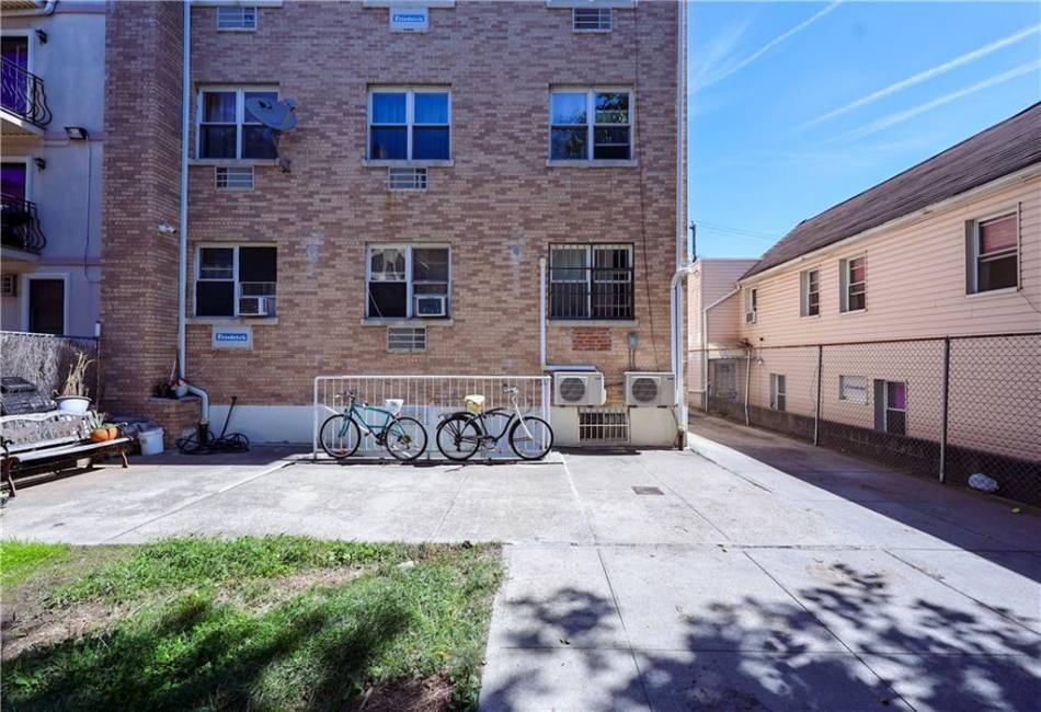 2546 Stillwell Avenue, Brooklyn, New York 11223, 2 Bedrooms Bedrooms, ,1 BathroomBathrooms,Residential,For Sale,Stillwell,487202