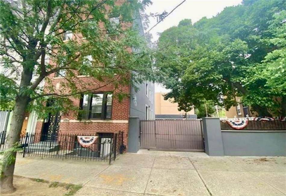 453-455 Fairview Avenue, Ridgewood, New York 11385, 8 Bedrooms Bedrooms, ,3 BathroomsBathrooms,Residential,For Sale,Fairview,487192