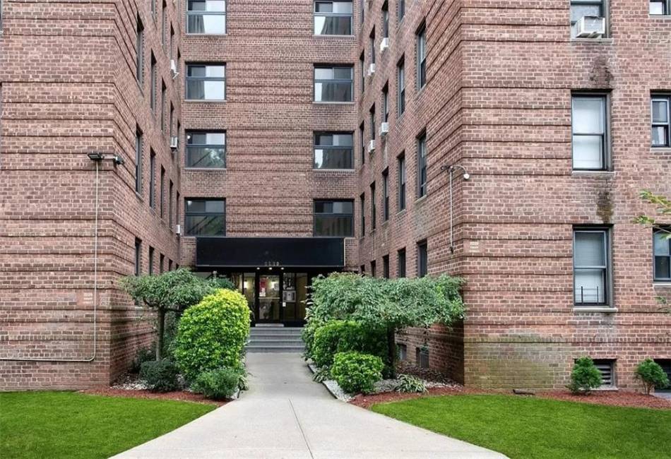 2229 Knapp Street, Brooklyn, New York 11229, 1 Bedroom Bedrooms, ,1 BathroomBathrooms,Residential,For Sale,Knapp,487211