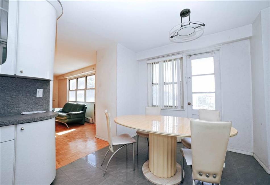 2483 West 16th Street, Brooklyn, New York 11214, 3 Bedrooms Bedrooms, ,2 BathroomsBathrooms,Residential,For Sale,West 16th,487212