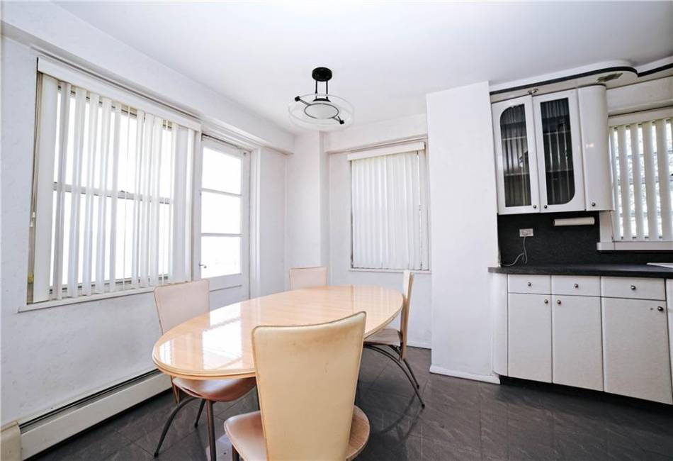 2483 West 16th Street, Brooklyn, New York 11214, 3 Bedrooms Bedrooms, ,2 BathroomsBathrooms,Residential,For Sale,West 16th,487212