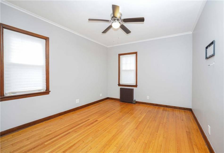 201 Bryant Avenue, Staten Island, New York 10306, 2 Bedrooms Bedrooms, ,1 BathroomBathrooms,Residential,For Sale,Bryant,487223