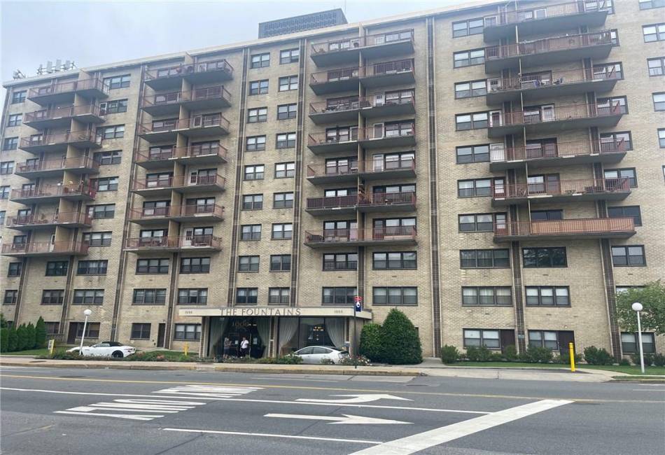 1000 Clove Road, Staten Island, New York 10301, 2 Bedrooms Bedrooms, ,1 BathroomBathrooms,Residential,For Sale,Clove,487227