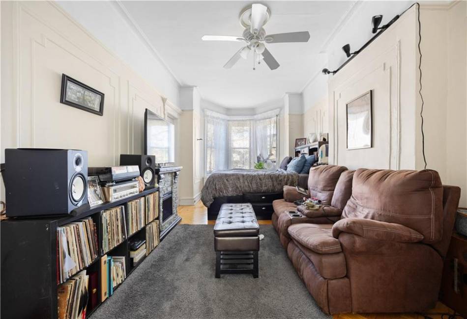 468 59th Street, Brooklyn, New York 11220, 5 Bedrooms Bedrooms, ,3 BathroomsBathrooms,Residential,For Sale,59th,487203