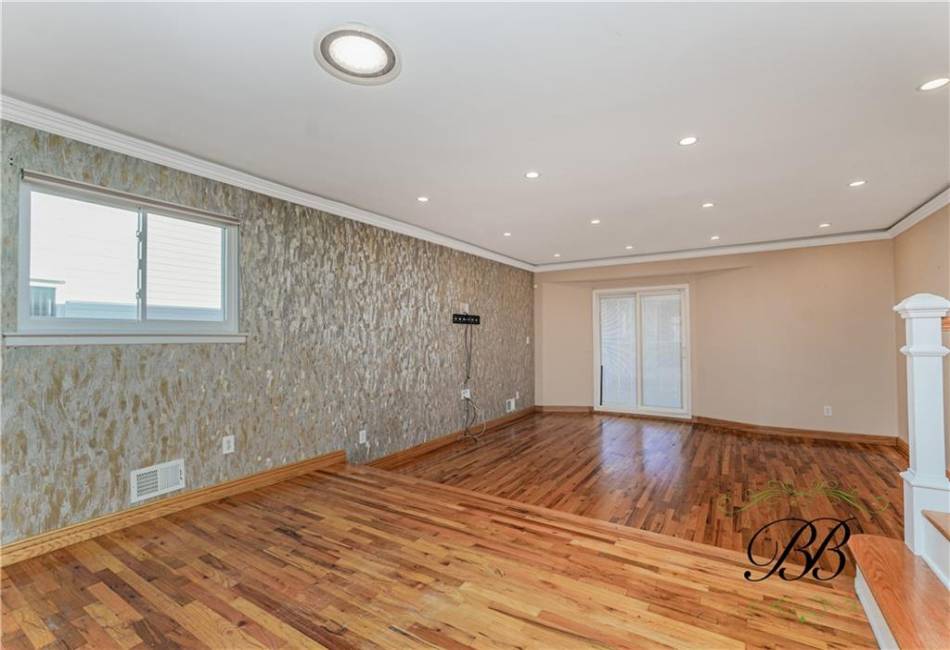 2409 70th Street, Brooklyn, New York 11234, 4 Bedrooms Bedrooms, ,3 BathroomsBathrooms,Residential,For Sale,70th,487256