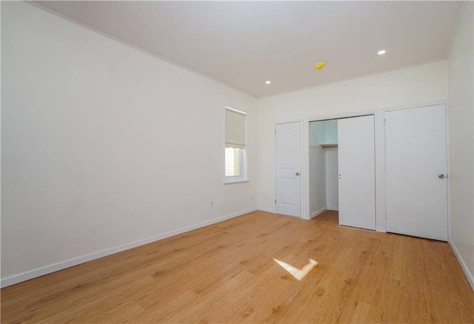 2357 27th Street, Brooklyn, New York 11229, 6 Bedrooms Bedrooms, ,Residential,For Sale,27th,487260