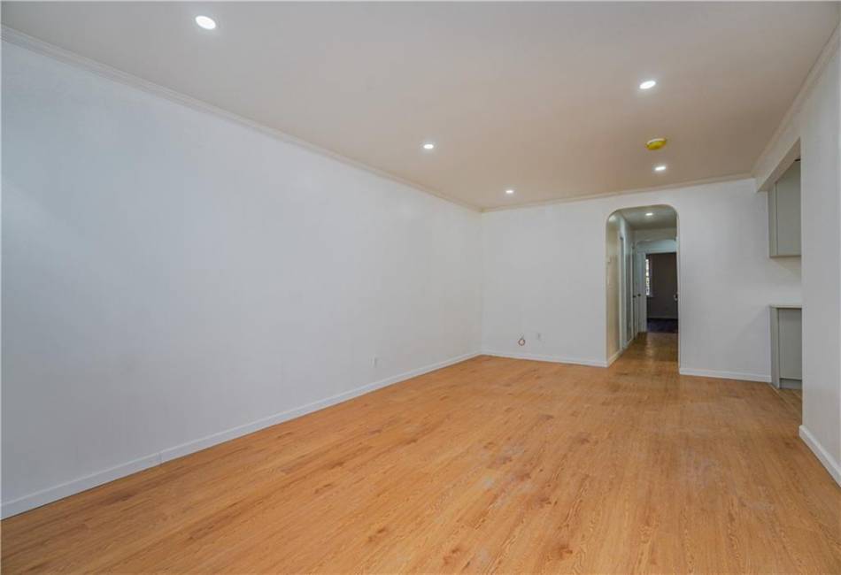 2357 27th Street, Brooklyn, New York 11229, 6 Bedrooms Bedrooms, ,Residential,For Sale,27th,487260