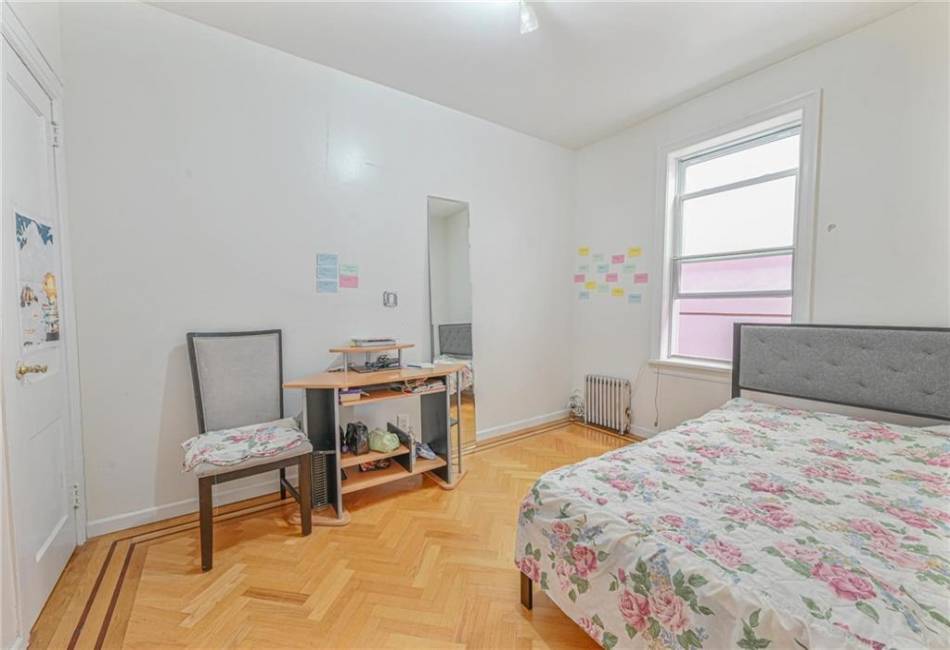 2975 Ocean Parkway, Brooklyn, New York 11235, 10 Bedrooms Bedrooms, ,3 BathroomsBathrooms,Residential,For Sale,Ocean,487114