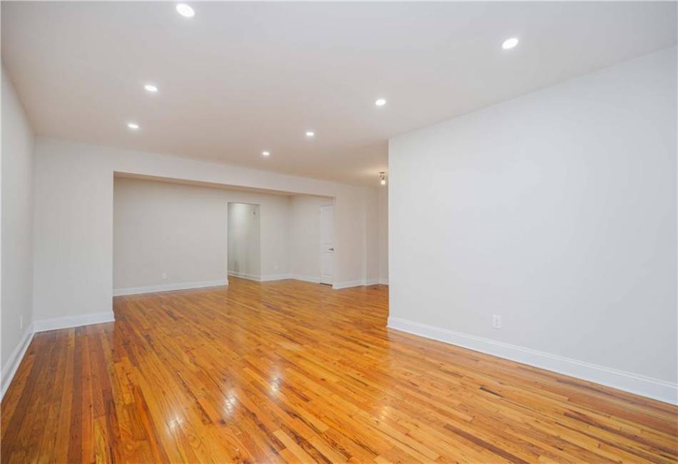 3101 Ocean Parkway, Brooklyn, New York 11235, 1 Bedroom Bedrooms, ,1 BathroomBathrooms,Residential,For Sale,Ocean,487285