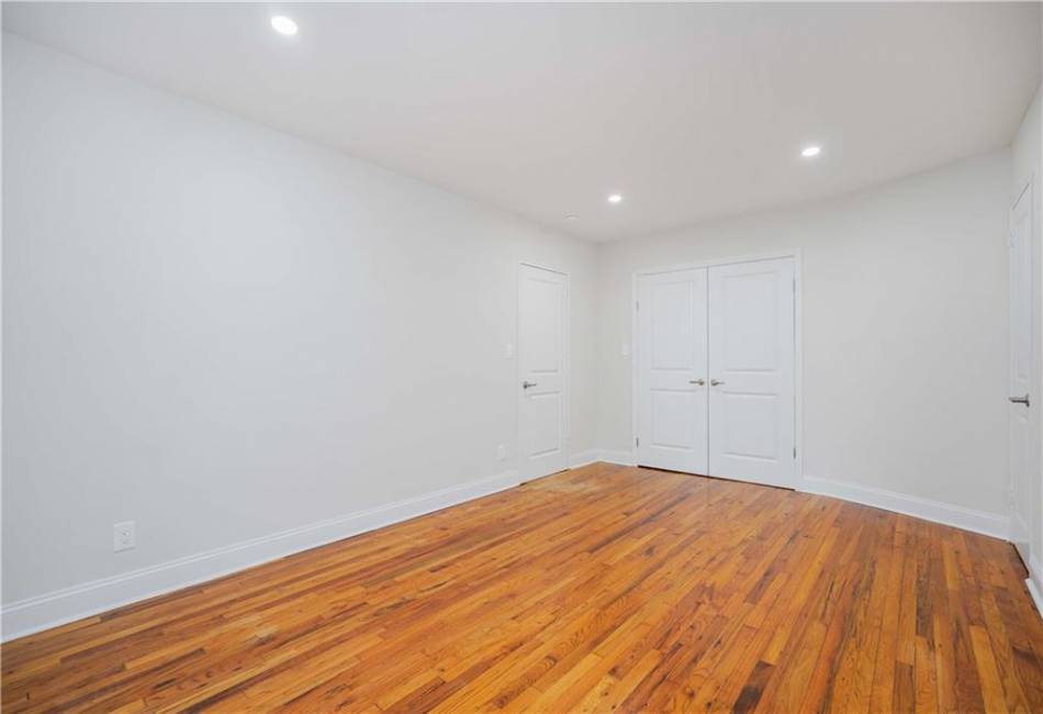 3101 Ocean Parkway, Brooklyn, New York 11235, 1 Bedroom Bedrooms, ,1 BathroomBathrooms,Residential,For Sale,Ocean,487285