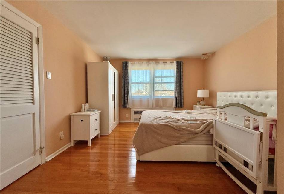 1366 74th Street, Brooklyn, New York 11228, 5 Bedrooms Bedrooms, ,4 BathroomsBathrooms,Residential,For Sale,74th,487263