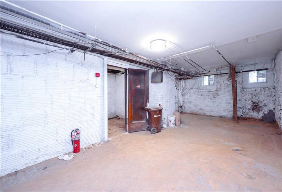 543 49th Street, Brooklyn, New York 11220, 16 Bedrooms Bedrooms, ,8 BathroomsBathrooms,Residential,For Sale,49th,487292