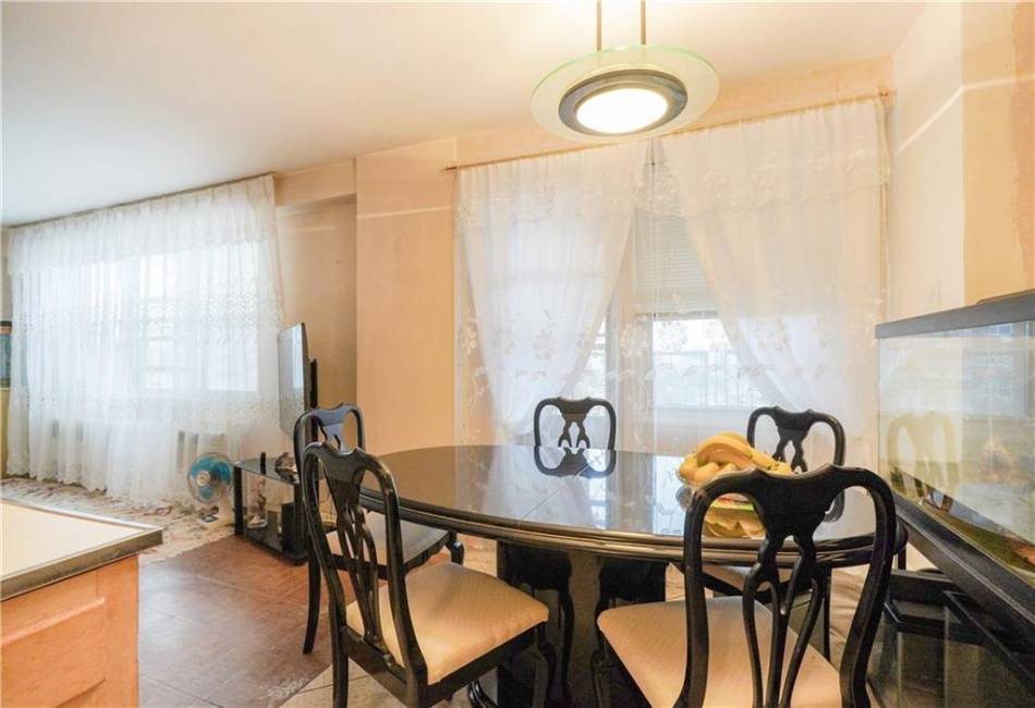 2483 West 16th Street, Brooklyn, New York 11214, 1 Bedroom Bedrooms, ,1 BathroomBathrooms,Residential,For Sale,West 16th,487295