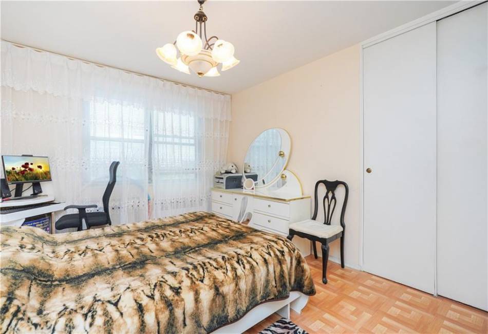 2483 West 16th Street, Brooklyn, New York 11214, 1 Bedroom Bedrooms, ,1 BathroomBathrooms,Residential,For Sale,West 16th,487295