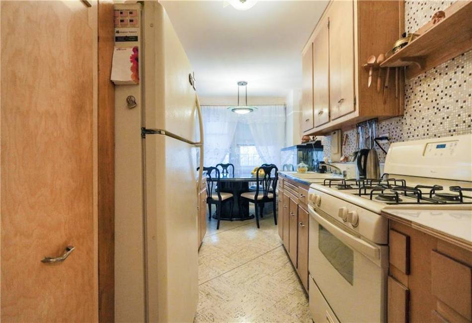 2483 West 16th Street, Brooklyn, New York 11214, 1 Bedroom Bedrooms, ,1 BathroomBathrooms,Residential,For Sale,West 16th,487295