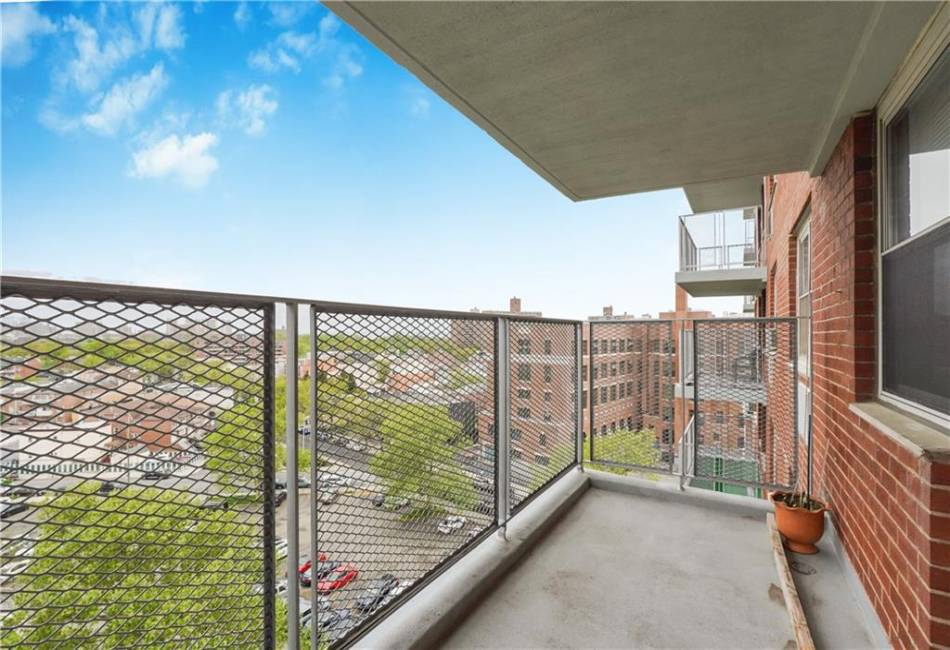 2483 West 16th Street, Brooklyn, New York 11214, 1 Bedroom Bedrooms, ,1 BathroomBathrooms,Residential,For Sale,West 16th,487295