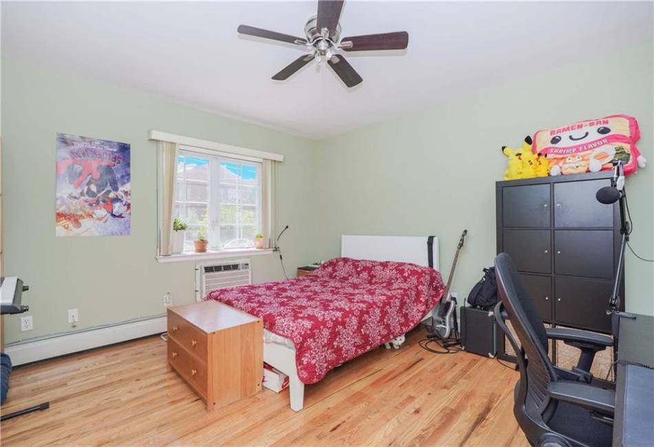 14 Bay 47th Street, Brooklyn, New York 11214, 2 Bedrooms Bedrooms, ,2 BathroomsBathrooms,Residential,For Sale,Bay 47th,487301