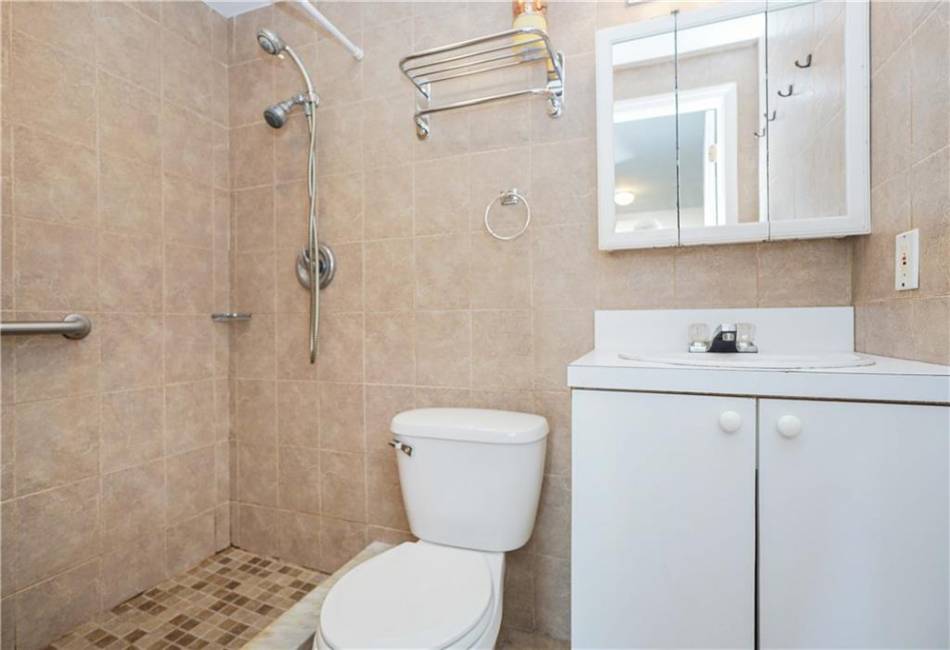 14 Bay 47th Street, Brooklyn, New York 11214, 2 Bedrooms Bedrooms, ,2 BathroomsBathrooms,Residential,For Sale,Bay 47th,487301