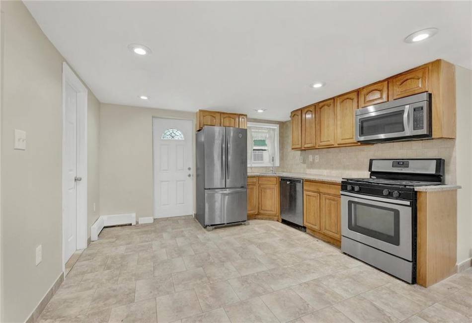 218 9th Street, Brooklyn, New York 11215, 4 Bedrooms Bedrooms, ,3 BathroomsBathrooms,Residential,For Sale,9th,487299