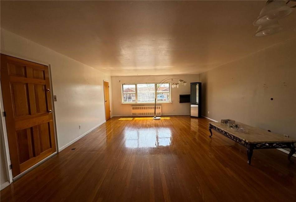 2081 53rd Place, Brooklyn, New York 11234, 7 Bedrooms Bedrooms, ,5 BathroomsBathrooms,Residential,For Sale,53rd,487328