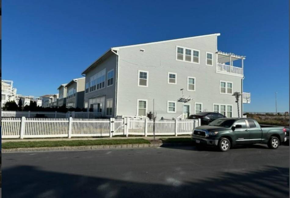 64-16 Beach Front Road, Arverne, New York 11692, 5 Bedrooms Bedrooms, ,4 BathroomsBathrooms,Residential,For Sale,Beach Front,487332