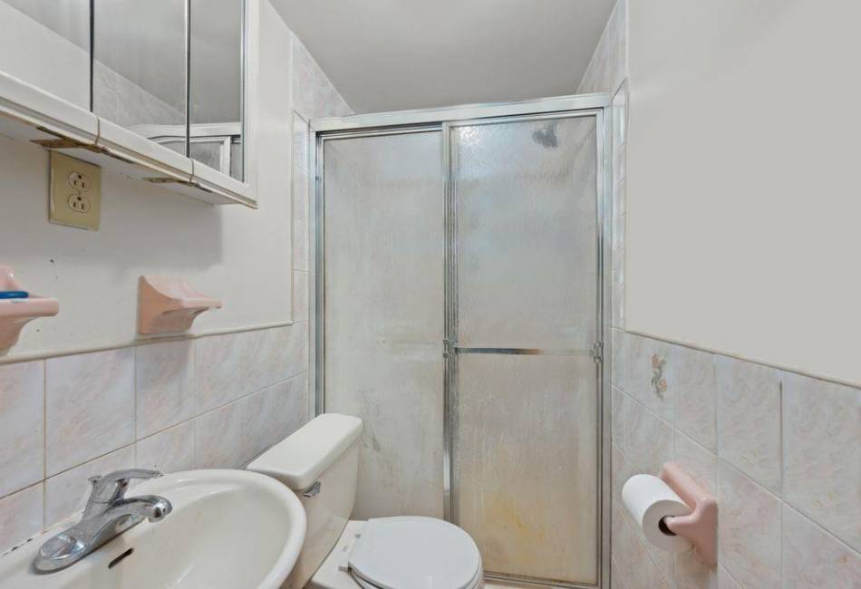 1284 48th Street, Brooklyn, New York 11234, 3 Bedrooms Bedrooms, ,3 BathroomsBathrooms,Residential,For Sale,48th,487322