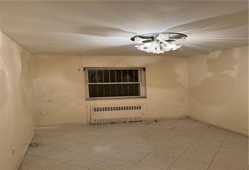 2069 55th Street, Brooklyn, New York 11234, 7 Bedrooms Bedrooms, ,5 BathroomsBathrooms,Residential,For Sale,55th,487341