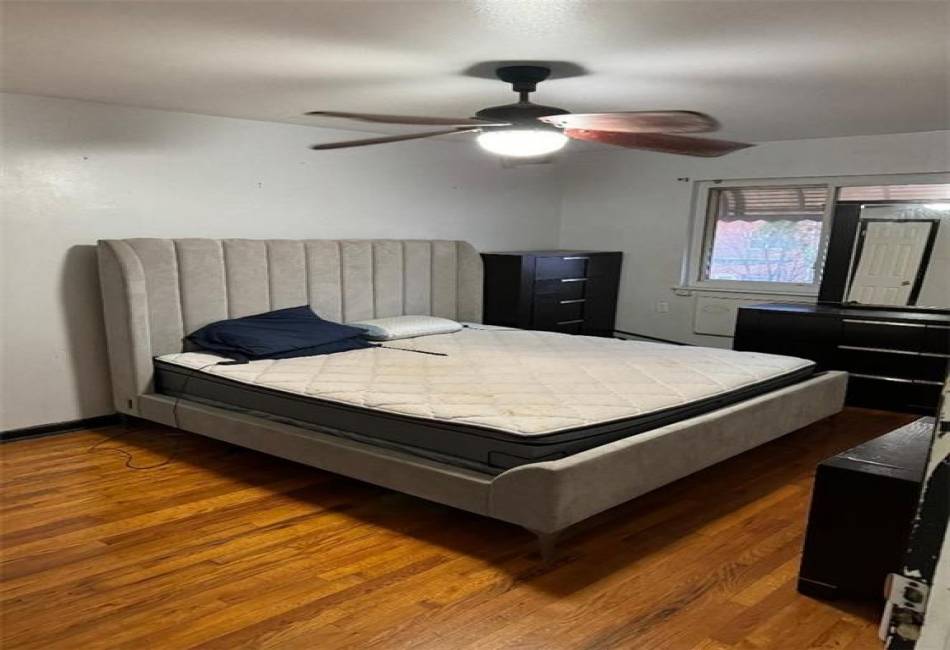2075 55th Street, Brooklyn, New York 11234, 7 Bedrooms Bedrooms, ,5 BathroomsBathrooms,Residential,For Sale,55th,487342
