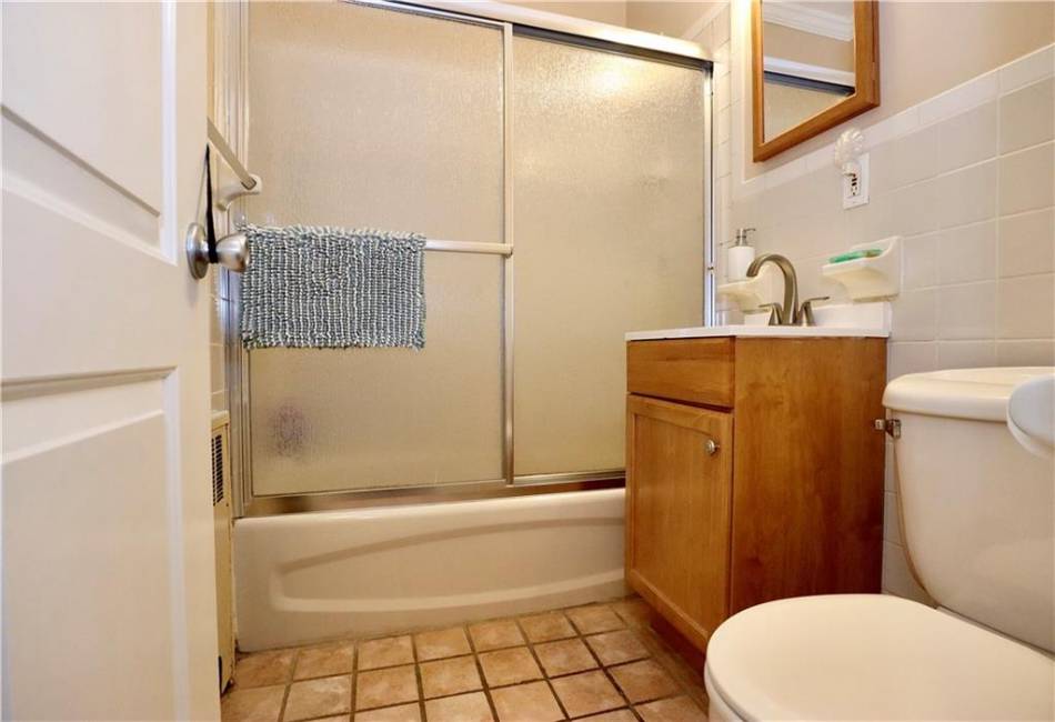 377 Bay 8th Street, Brooklyn, New York 11228, 1 Bedroom Bedrooms, ,1 BathroomBathrooms,Residential,For Sale,Bay 8th,475172