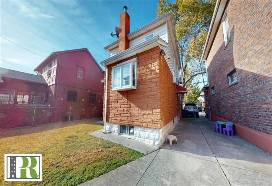 4010 Quentin Road, Brooklyn, New York 11234, 3 Bedrooms Bedrooms, ,2 BathroomsBathrooms,Residential,For Sale,Quentin,487366