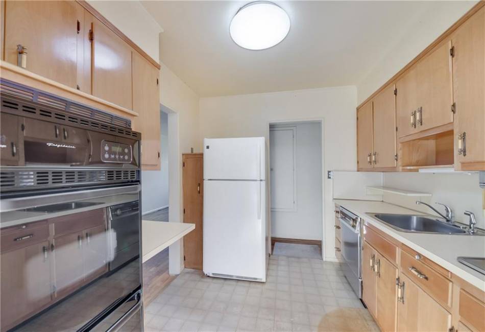 2322 64th Street, Brooklyn, New York 11234, 3 Bedrooms Bedrooms, ,1 BathroomBathrooms,Residential,For Sale,64th,487368