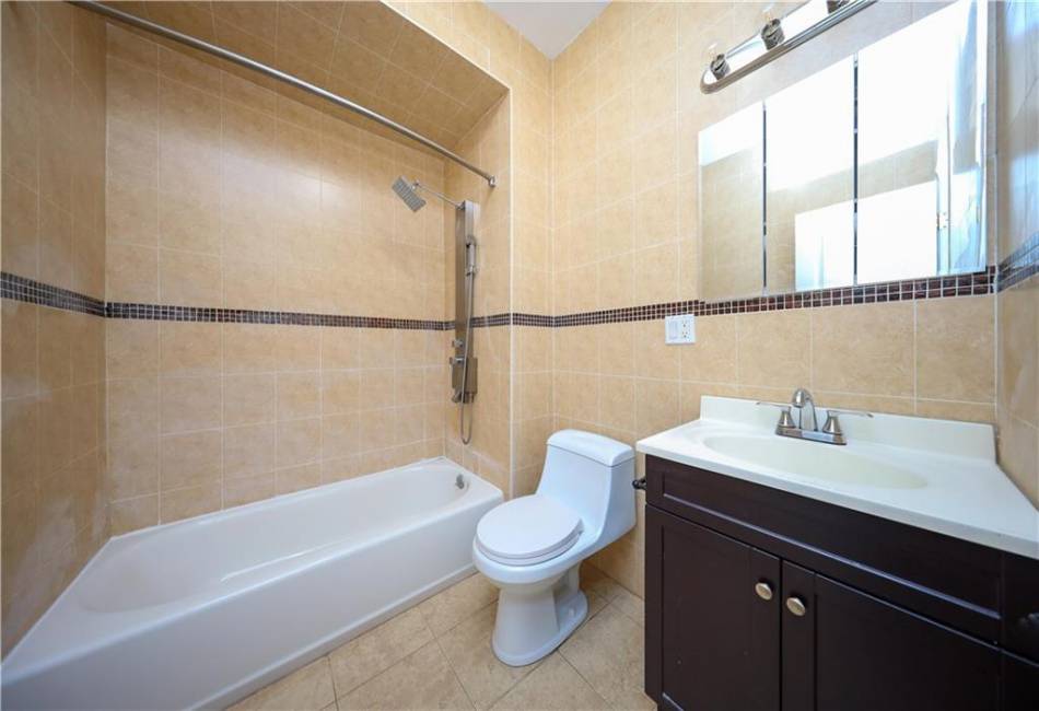 1770 18th Street, Brooklyn, New York 11229, 2 Bedrooms Bedrooms, ,2 BathroomsBathrooms,Residential,For Sale,18th,487321