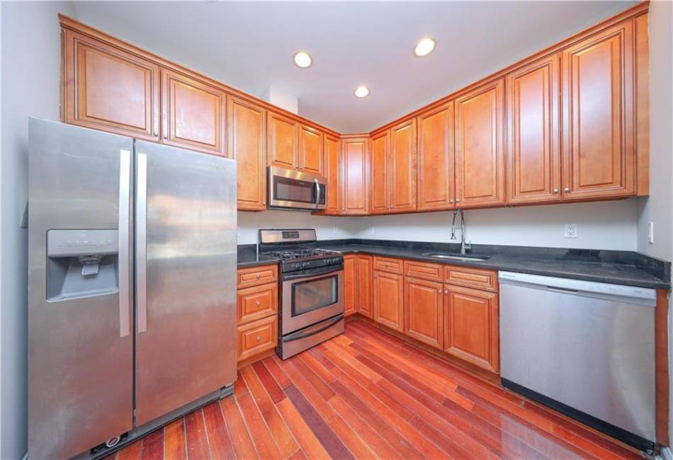 1770 18th Street, Brooklyn, New York 11229, 2 Bedrooms Bedrooms, ,2 BathroomsBathrooms,Residential,For Sale,18th,487321