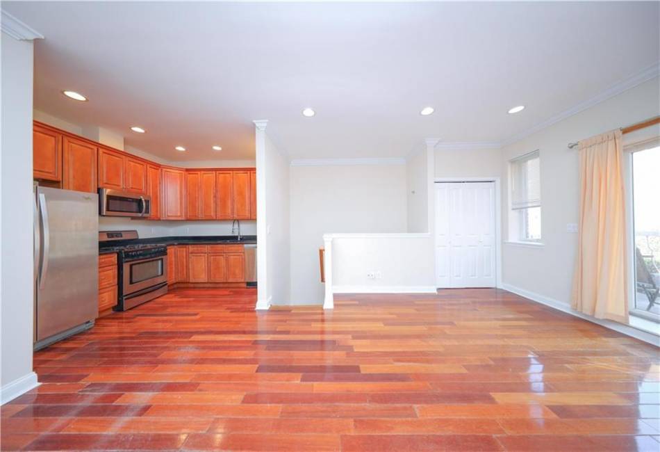 1770 18th Street, Brooklyn, New York 11229, 2 Bedrooms Bedrooms, ,2 BathroomsBathrooms,Residential,For Sale,18th,487321