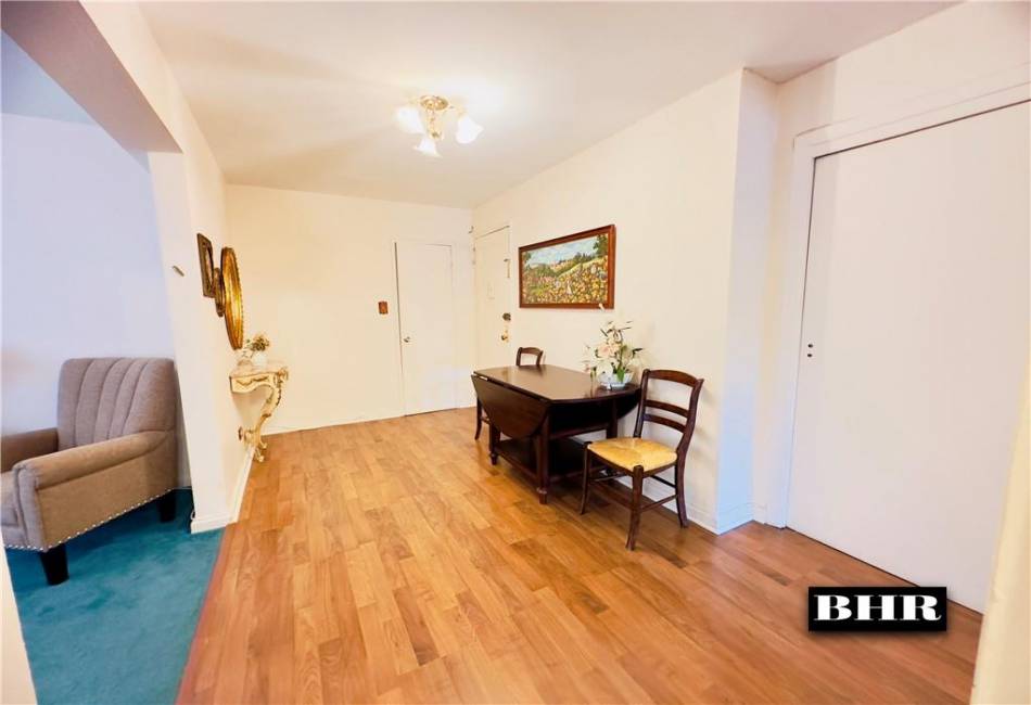 2461 29th Street, Brooklyn, New York 11235, 2 Bedrooms Bedrooms, ,1 BathroomBathrooms,Residential,For Sale,29th,487371